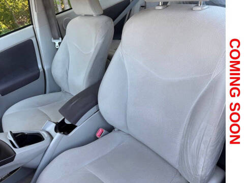 2010 Toyota Prius III