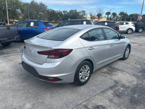 2019 Hyundai Elantra SE