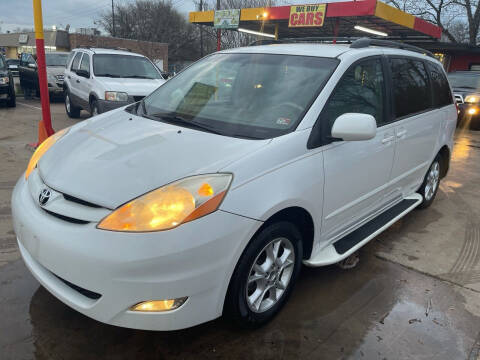 2006 Toyota Sienna for sale at Cash Car Outlet in Mckinney TX