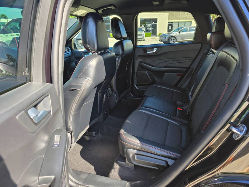 2025 Ford Escape ST-Line