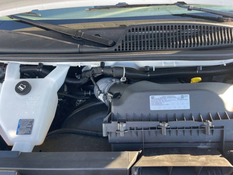 2023 GMC Savana 2500