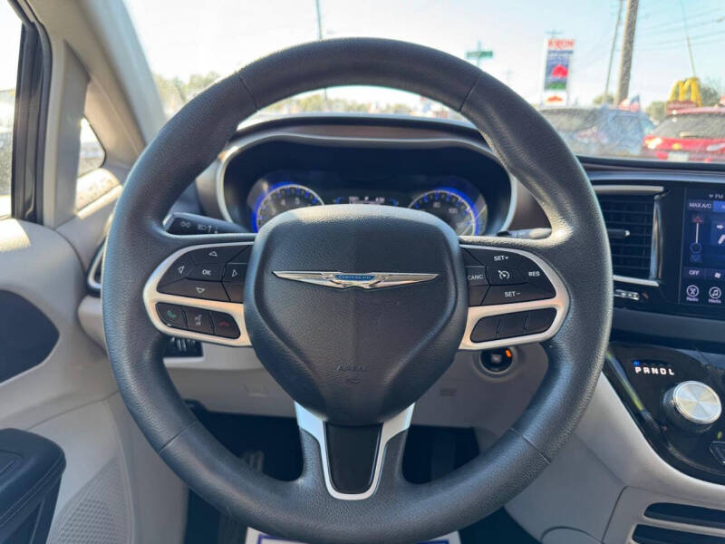 2017 Chrysler Pacifica Touring