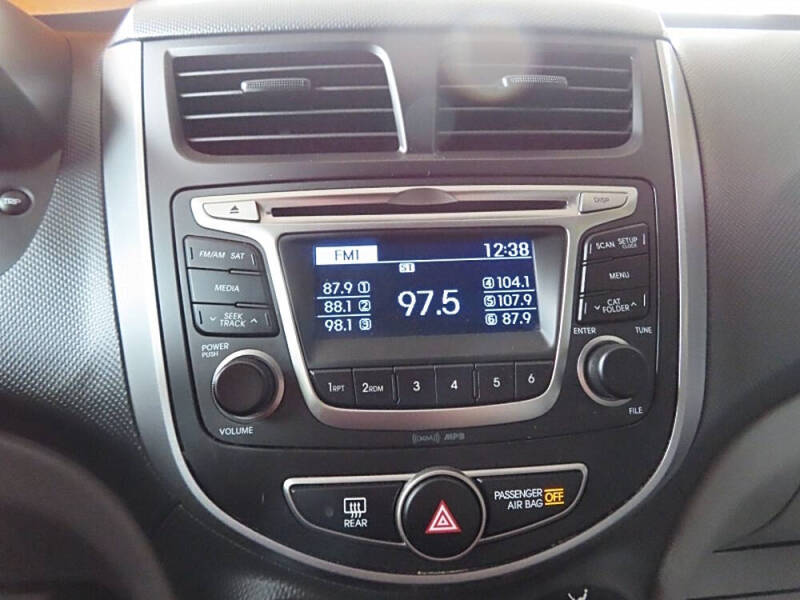 2016 Hyundai Accent SE