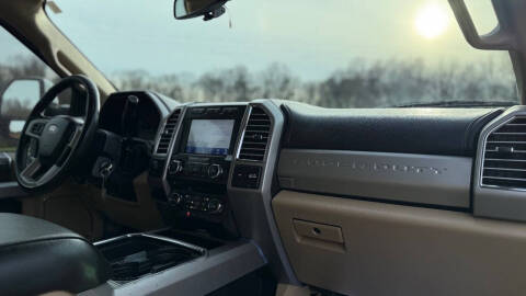 2017 Ford F-350 Super Duty Lariat