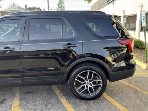 2017 Ford Explorer Sport