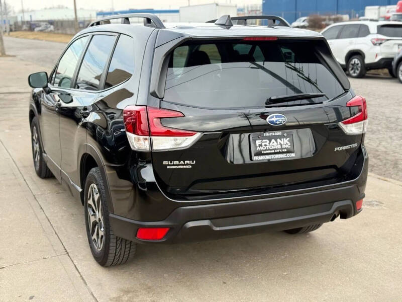 2023 Subaru Forester Premium