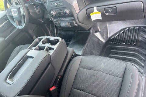 2024 GMC Sierra 2500HD Pro