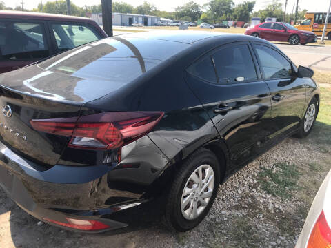 2019 Hyundai Elantra SE