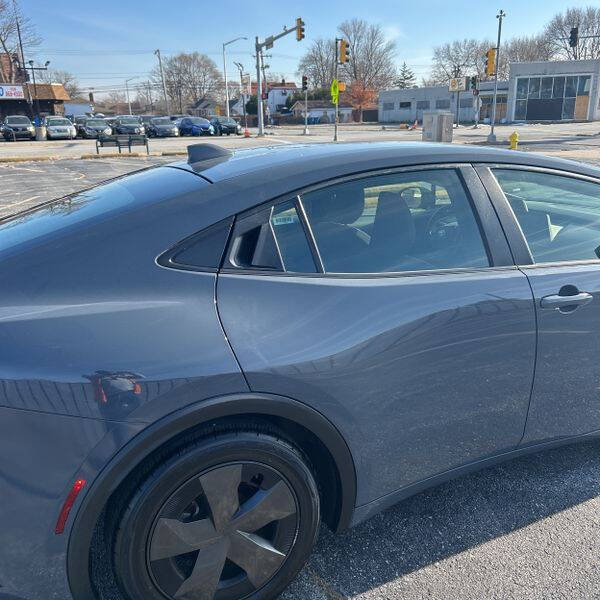 2024 Toyota Prius LE