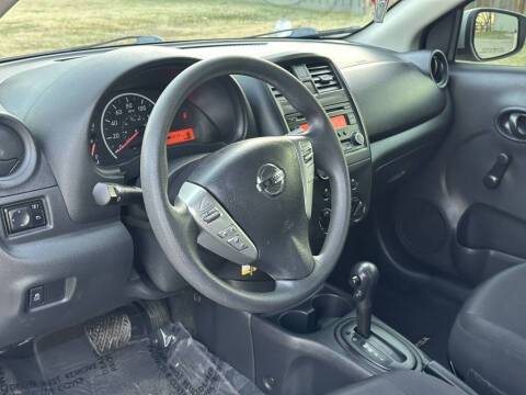 2016 Nissan Versa 1.6 SV