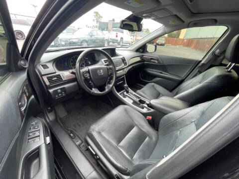 2017 Honda Accord Hybrid Touring