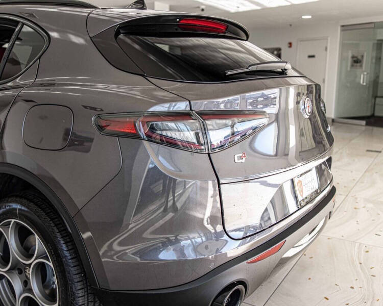 2025 Alfa Romeo Stelvio