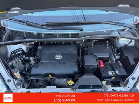 2012 Toyota Sienna LE 7-Passenger