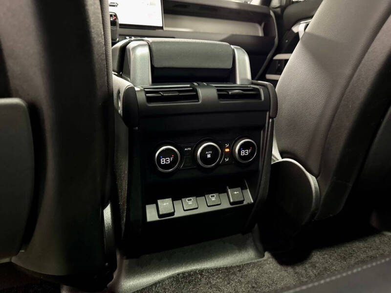 2022 Land Rover Defender 110 S