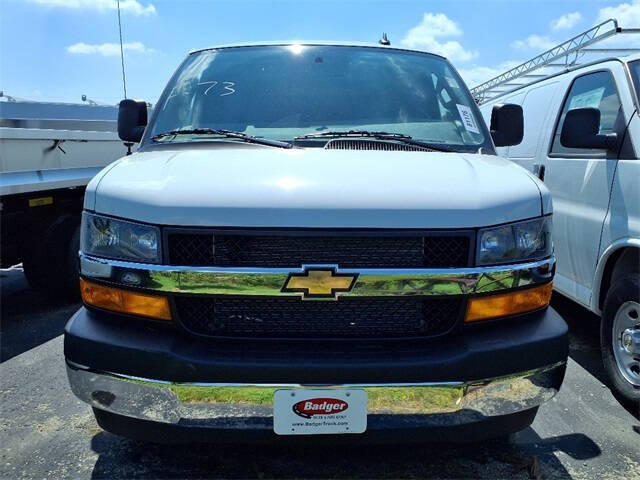 2025 Chevrolet Express 2500