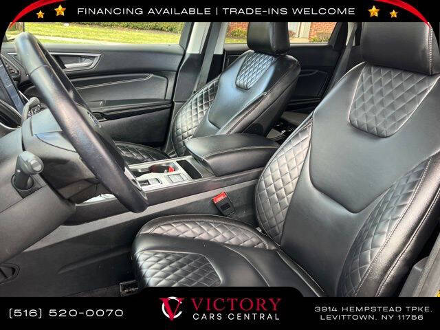 2023 Ford Edge Titanium