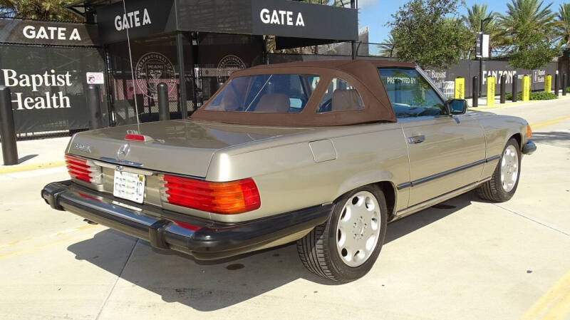 1989 Mercedes-Benz 560-Class 560 SL