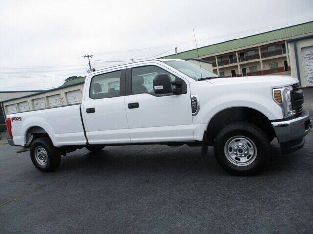 2018 Ford F-250 Super Duty for sale at GOWEN WHOLESALE AUTO in Lawrenceburg TN