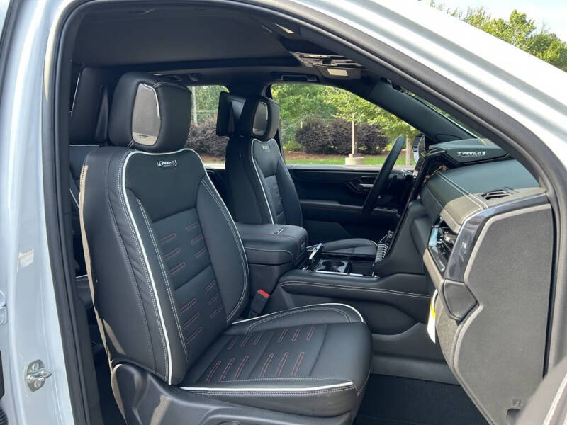 2025 GMC Yukon AT4 Ultimate