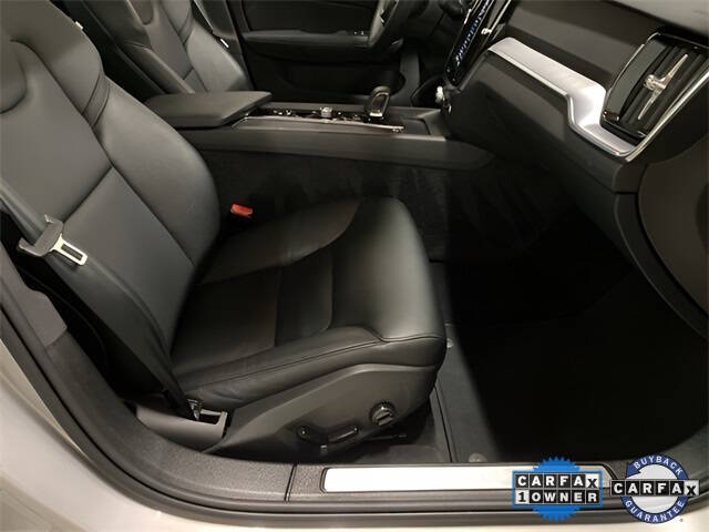 2025 Volvo S60 B5 Core