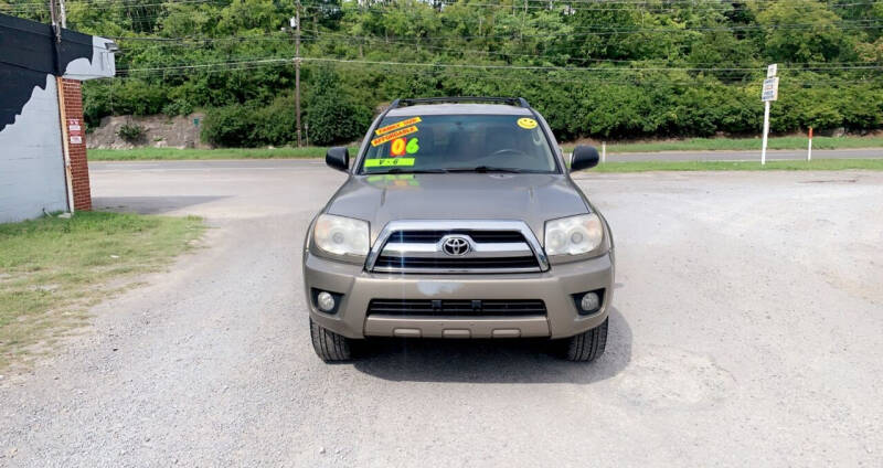 2006 Toyota 4Runner SR5 photo 2