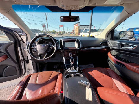 2017 Ford Edge Titanium