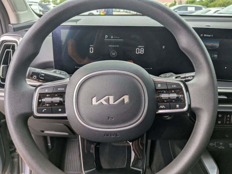 2024 Kia Sorento LX