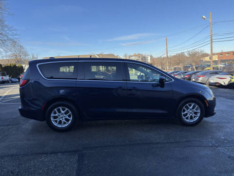 2018 Chrysler Pacifica LX