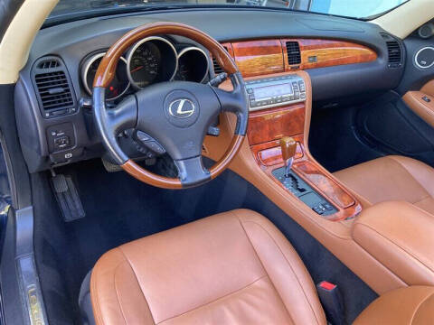 2005 Lexus SC 430