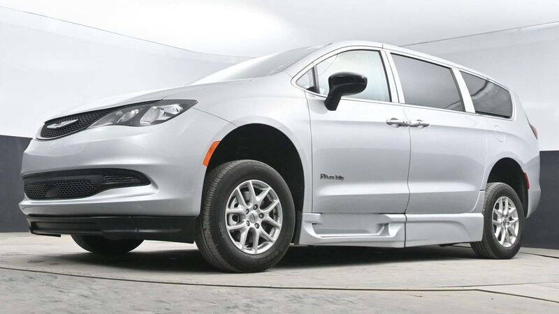 2024 Chrysler Voyager LX