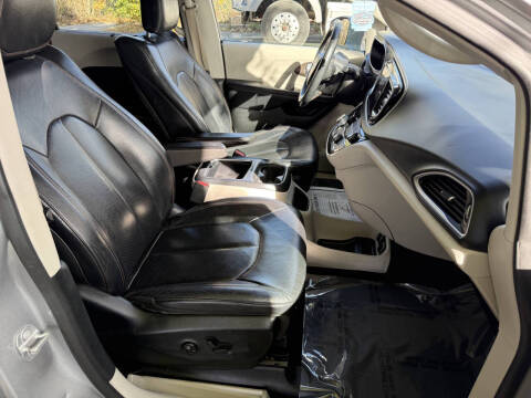 2018 Chrysler Pacifica Touring L Plus