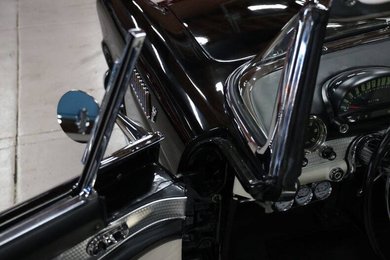 1956 Ford Thunderbird