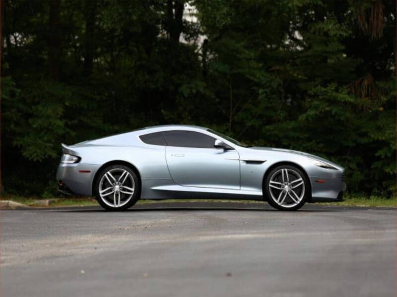 2016 Aston Martin DB9 GT