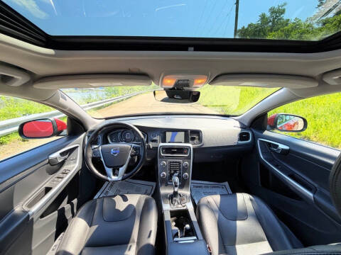 2016 Volvo V60 T5 Drive-E Premier