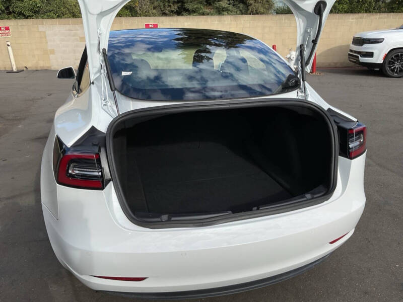 2019 Tesla Model 3 Mid Range