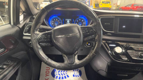 2020 Chrysler Pacifica Touring L 35th Anniversary