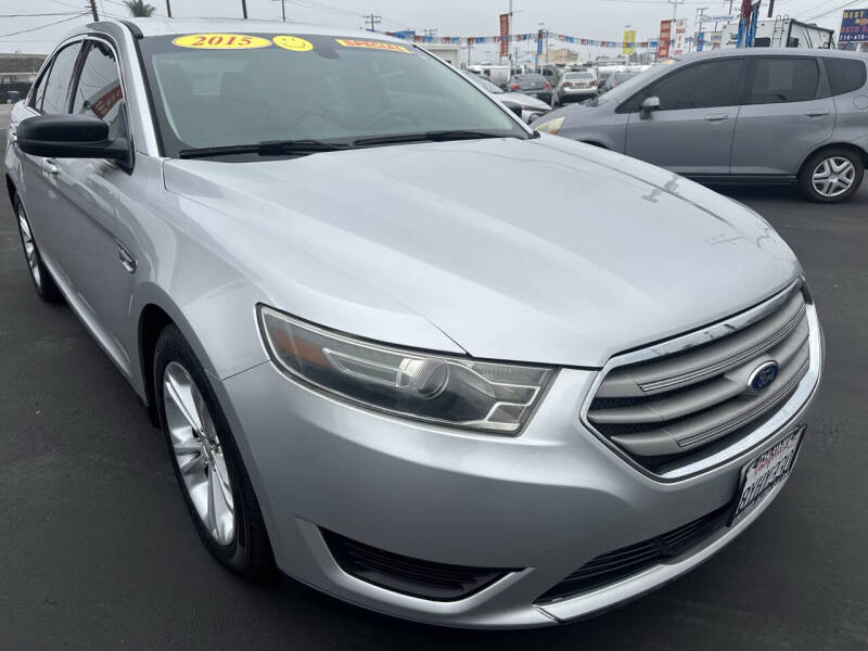 2015 Ford Taurus SE
