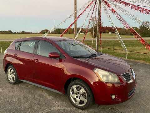 2010 Pontiac Vibe for sale at COUNTRYSIDE MOTORS in Opelika AL