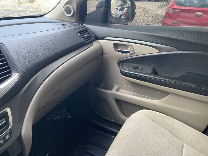 2017 Honda Pilot EX