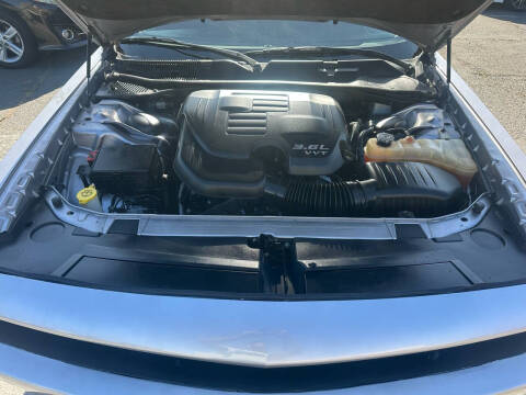 2017 Dodge Challenger SXT