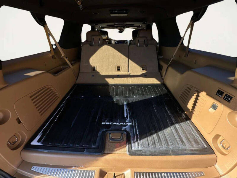 2017 Cadillac Escalade ESV Platinum