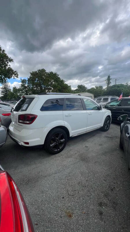 2020 Dodge Journey Crossroad