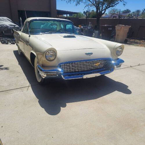 1957 Ford Thunderbird