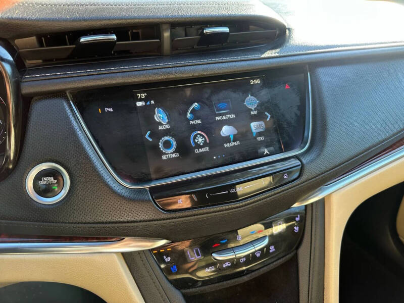 2019 Cadillac XT5 Premium Luxury