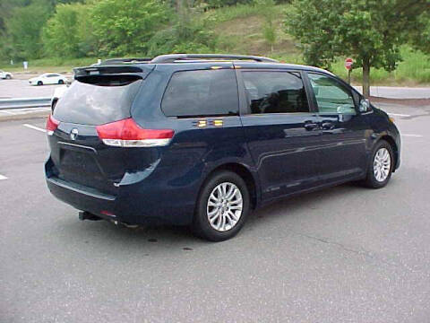 2012 Toyota Sienna XLE 8-Passenger