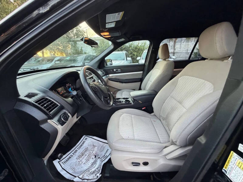 2018 Ford Explorer