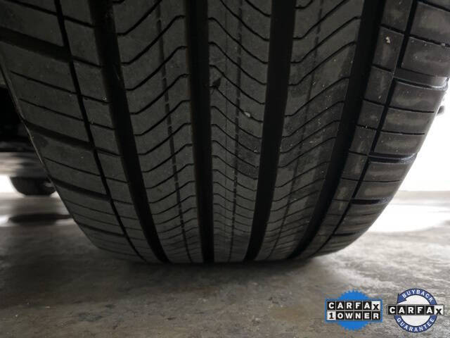 2024 Genesis GV60 Standard