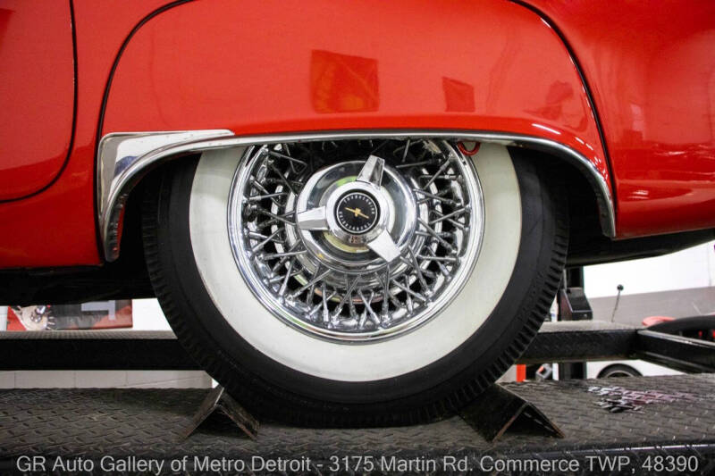 1957 Ford Thunderbird