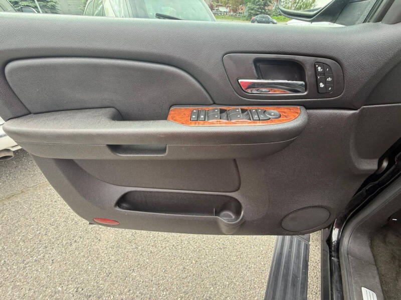 2007 Chevrolet Suburban LTZ