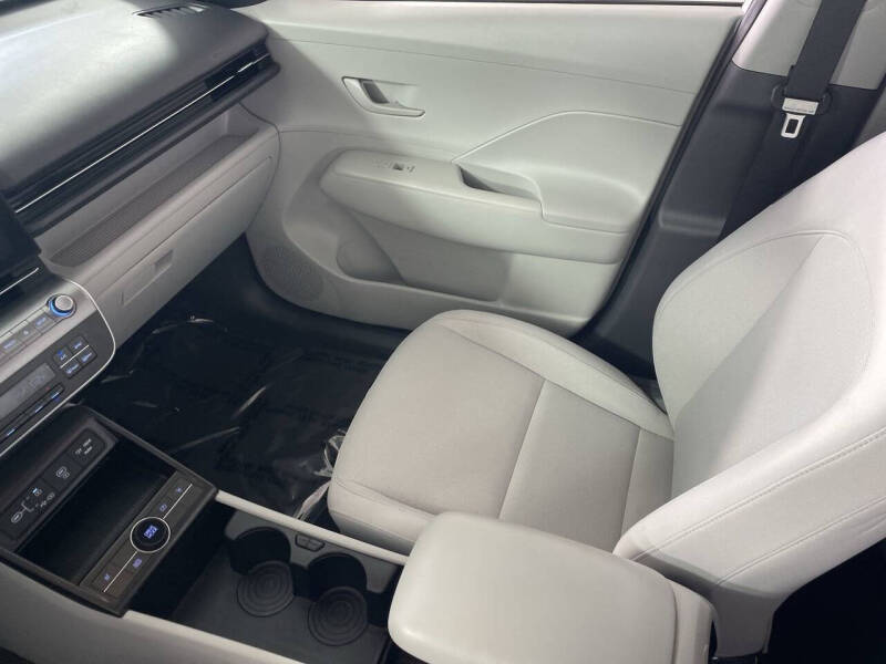 2024 Hyundai Kona Electric SEL